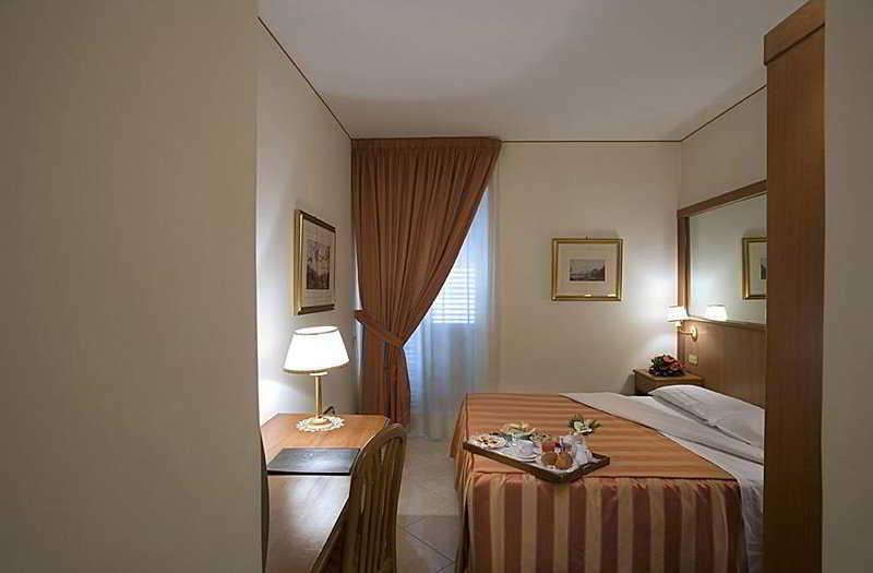 Hotel San Giorgio Neapol Pokój zdjęcie